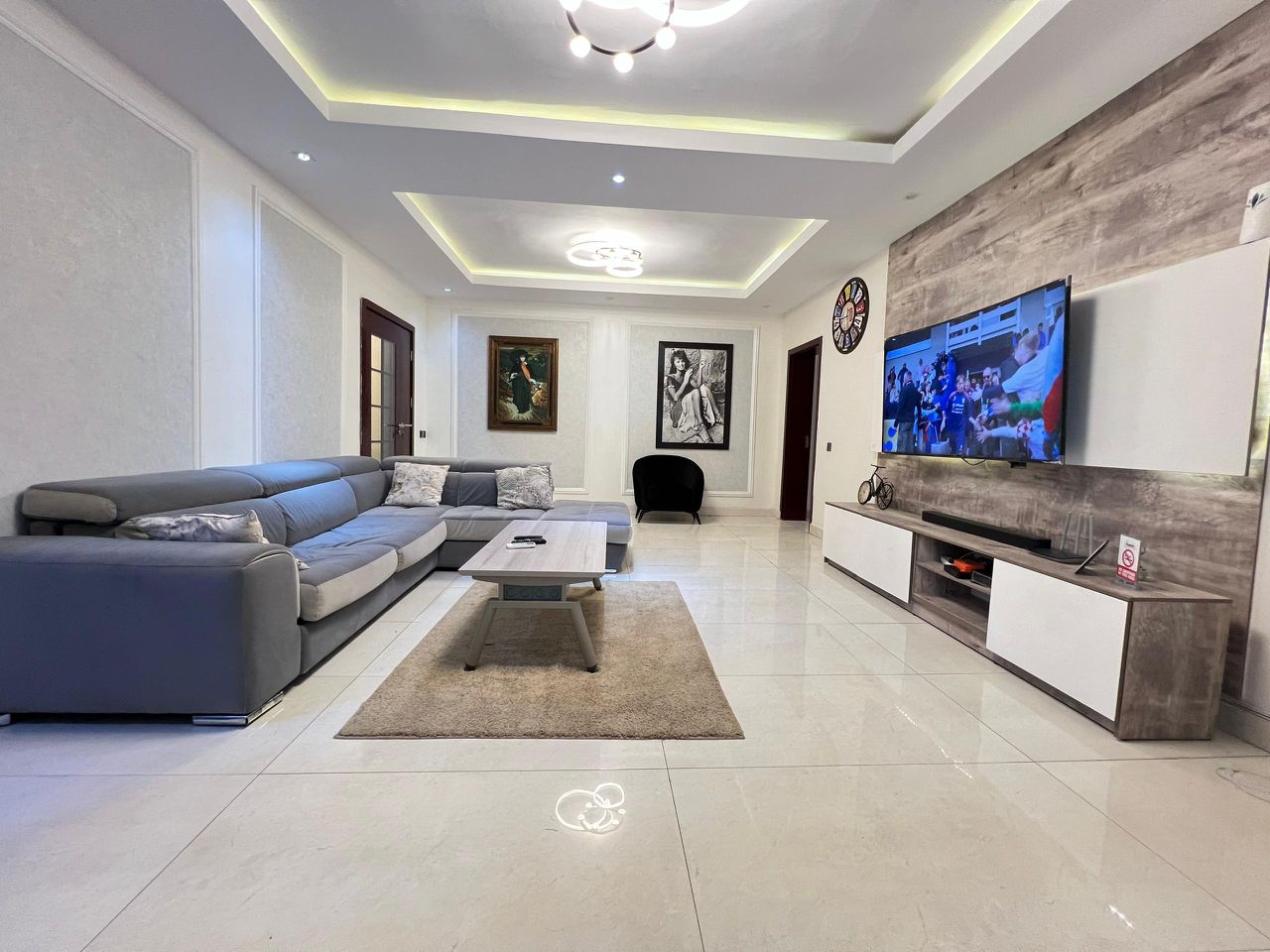 Spacious luxury 2-bedroom apartment – Nomsify